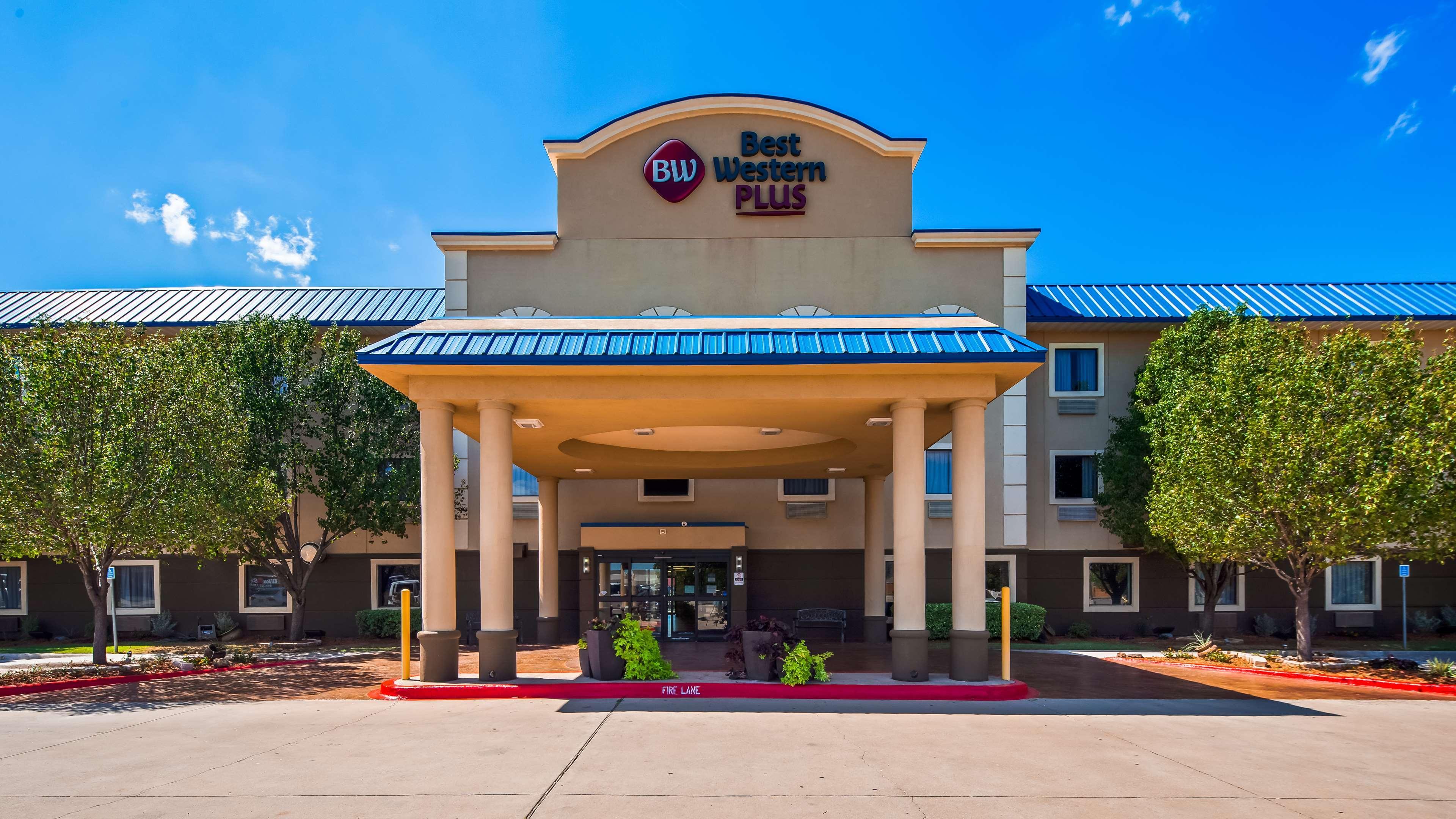 Best Western PLUS University Inn&Suites Wichita Falls Exterior foto